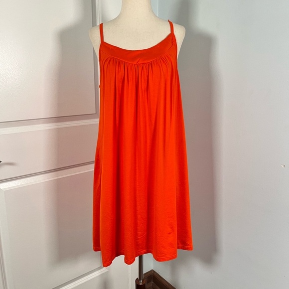 Hanro Other - HANRO Orange night dress gown size M